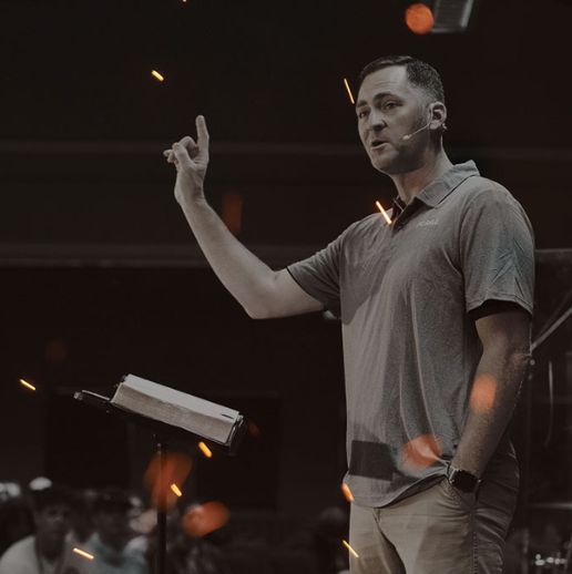 10 Christian Motivational SpeakersWho Inspire You to Live Your Faith Boldly Every Day
